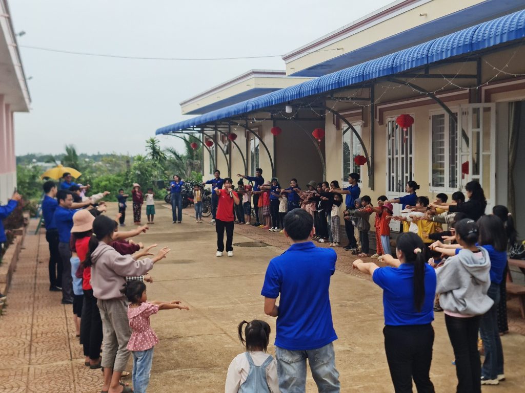 Chi đoàn HUBA Ra Quân Chiến Dịch Tình Nguyện Hè 2025
